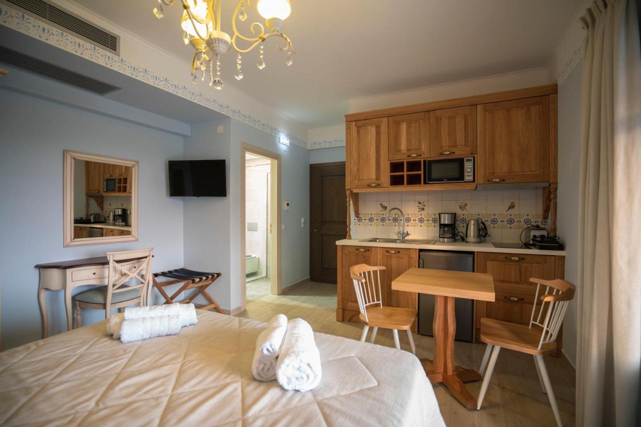 Elysium Living Aparthotel